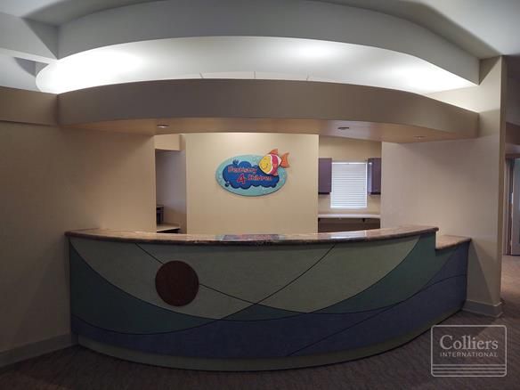 Sold | ±6,173 SF Vacant Owner/User Office Building: 12234 Shadow Creek Pkwy, Pearland, TX 77584